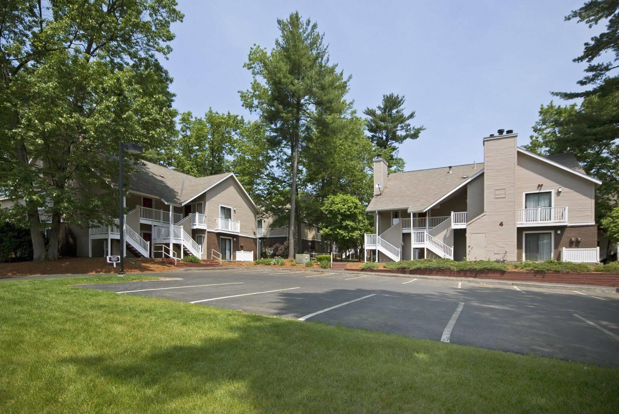 Residences At Daniel Webster Merrimack Exterior foto